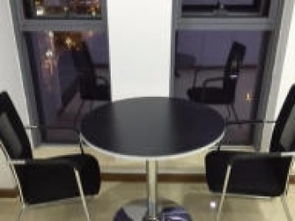 图 厂家直销质量保证全新办公桌员工位隔断屏风钢架工位桌——以成都办公用品为例的现代化办公解决方案